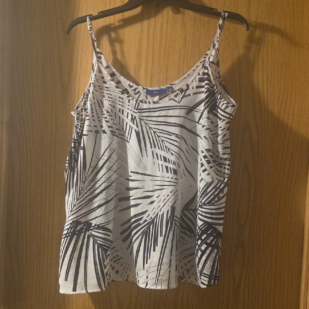 Apt 9 Women's Palm Print Blouse; Black & White; Size XL